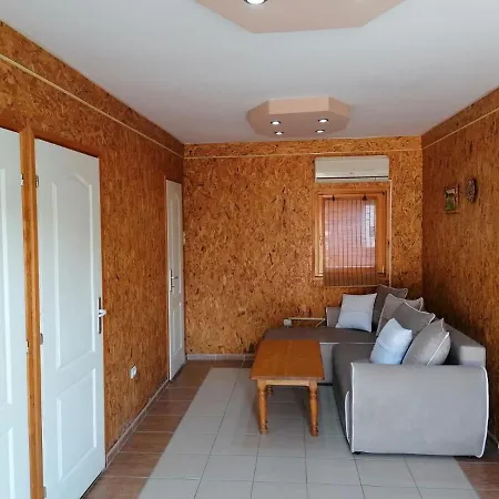 Holiday home Vikendica Odmor Na Drini